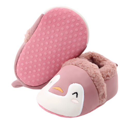 Pantoufle rose motif pingouin avec semelle antidérapant