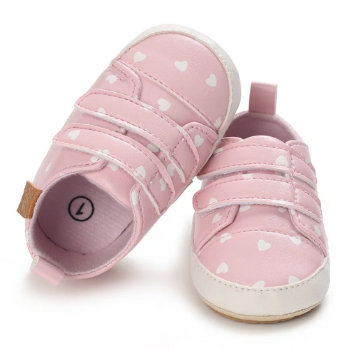 Tennis bébé scratch rose cœur confortable