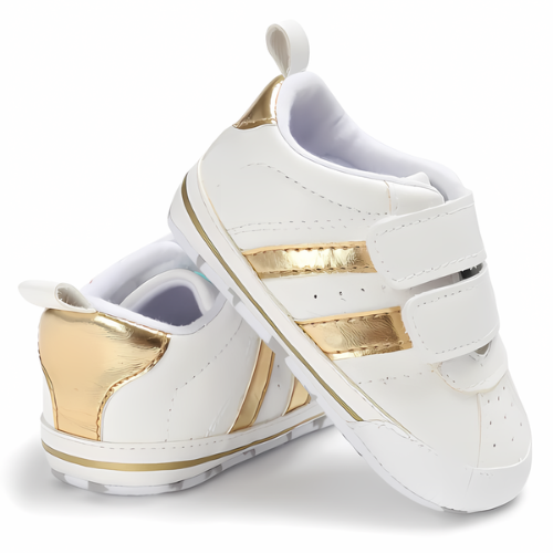 Chaussure bébé dorée et blanche sportive élégante