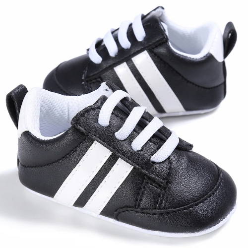 Chaussure bébé noir Sportif photo