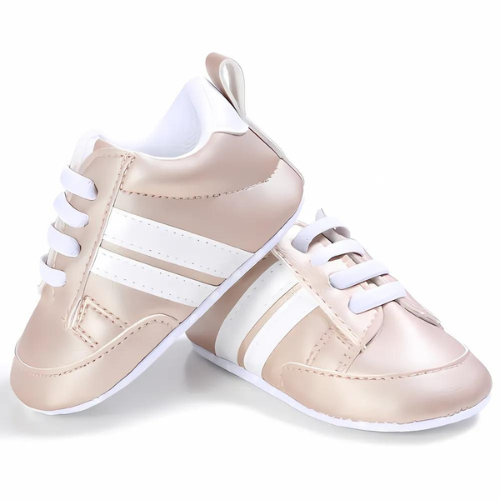 Chaussure bébé sportive rose métallisée en cuir