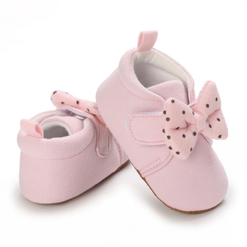 chaussure bébé rose nœud mignon