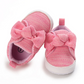 chaussure bébé tissu rose photo